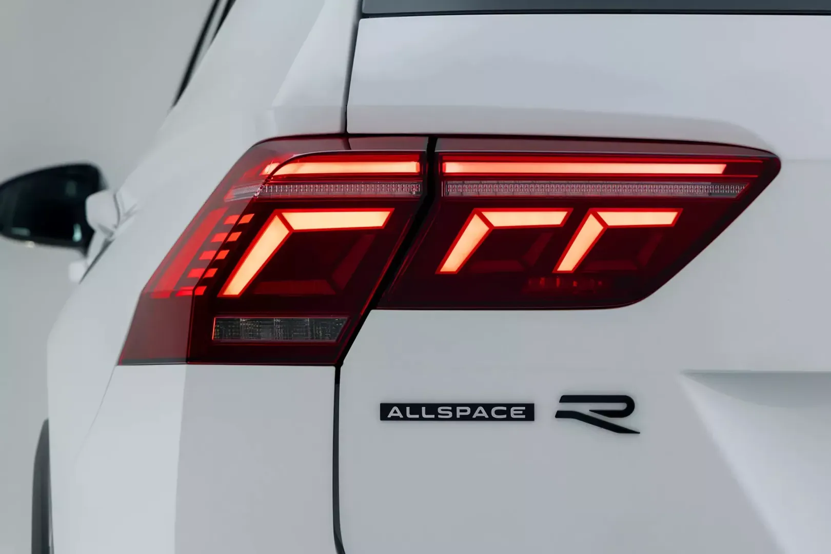 폭스바겐 티구안 이미지