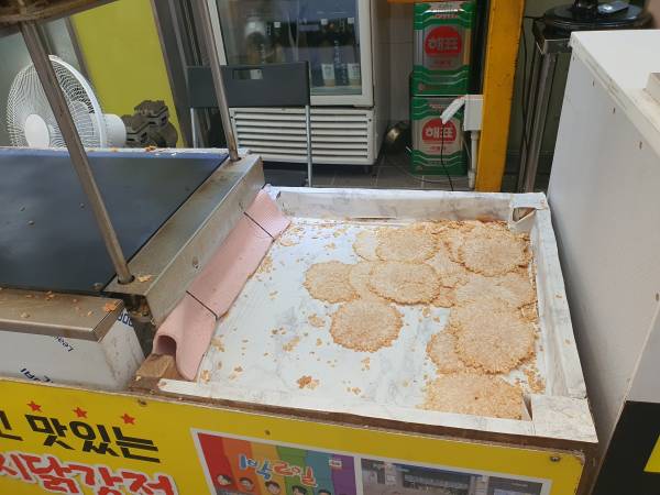 구경시장-흑마늘누룽지닭강정-누룽지