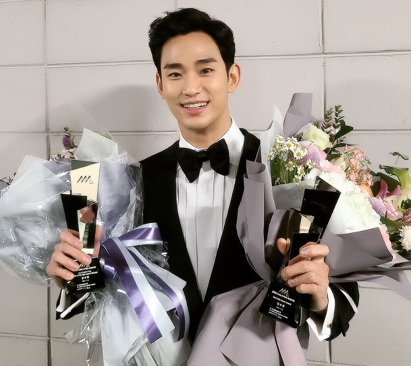 김수현 프로필 배우 영화 작품활동 드라마 나이