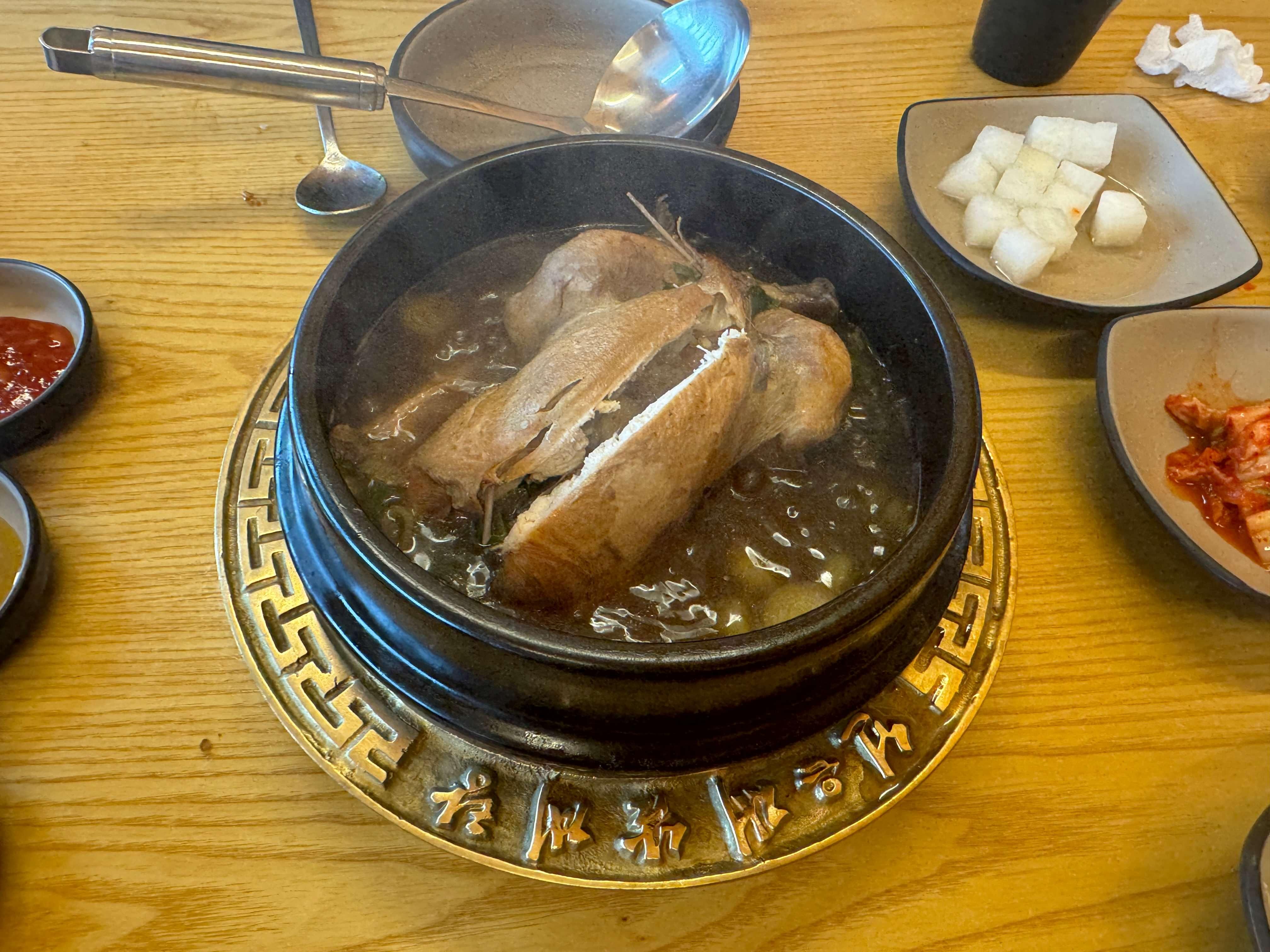 한옥 카페 선은재 삼계탕