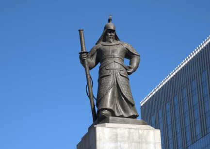 임진왜란의 영웅 이순신, 준비된 장군의 삶과 마지막 전투