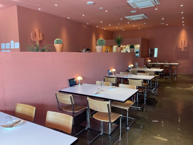 애견 동반 수원 타코 맛집 뽁식당 호매실점 - 홀좌석