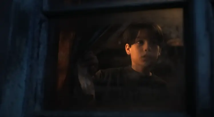 창문을여는알렉스