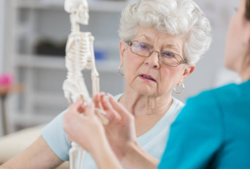 골다공증 증상&amp;#44; 수치&amp;#44; 골다공증에 좋은 음식 총정리 (2024ver)