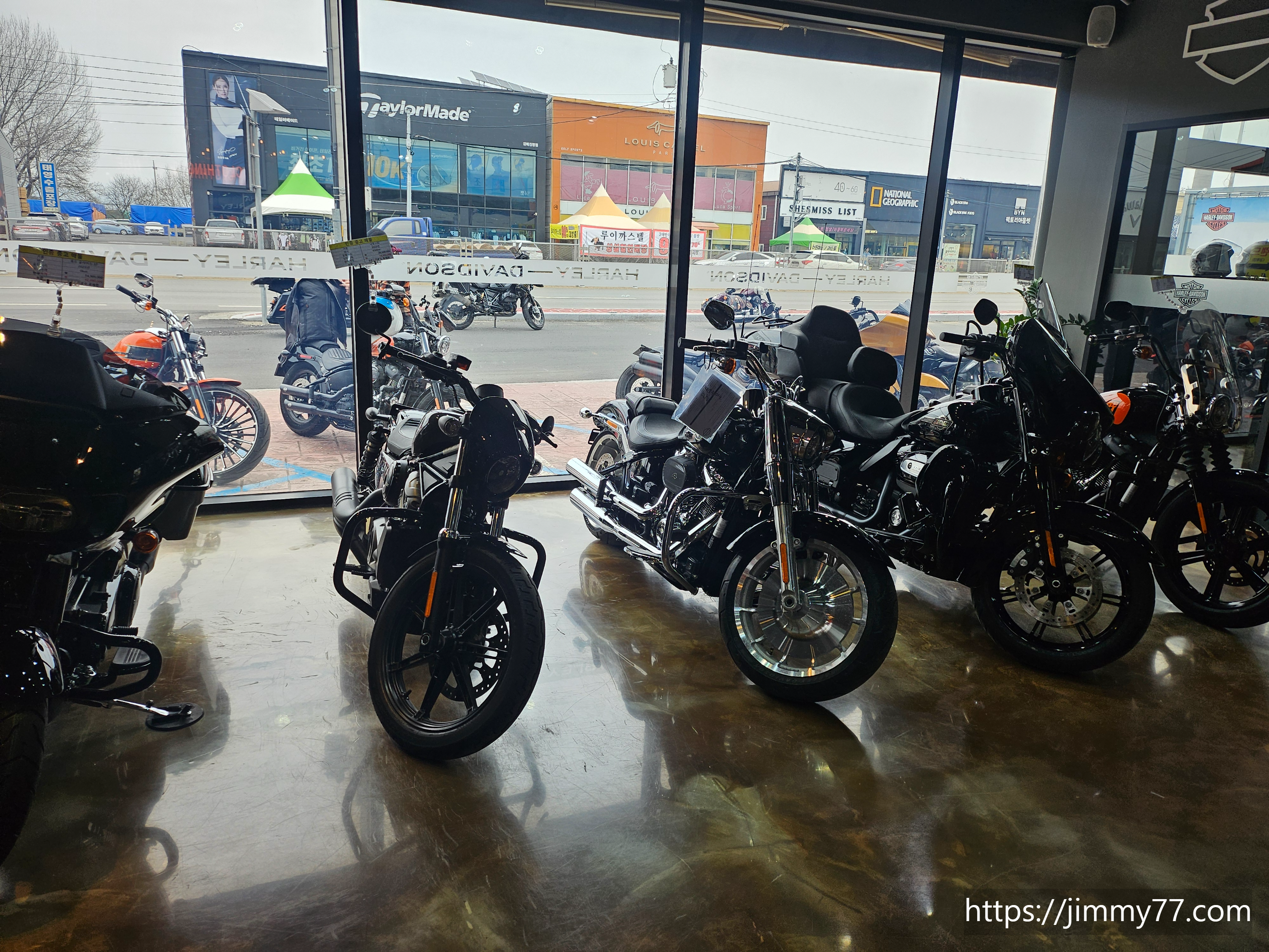 할리데이비슨 창원점