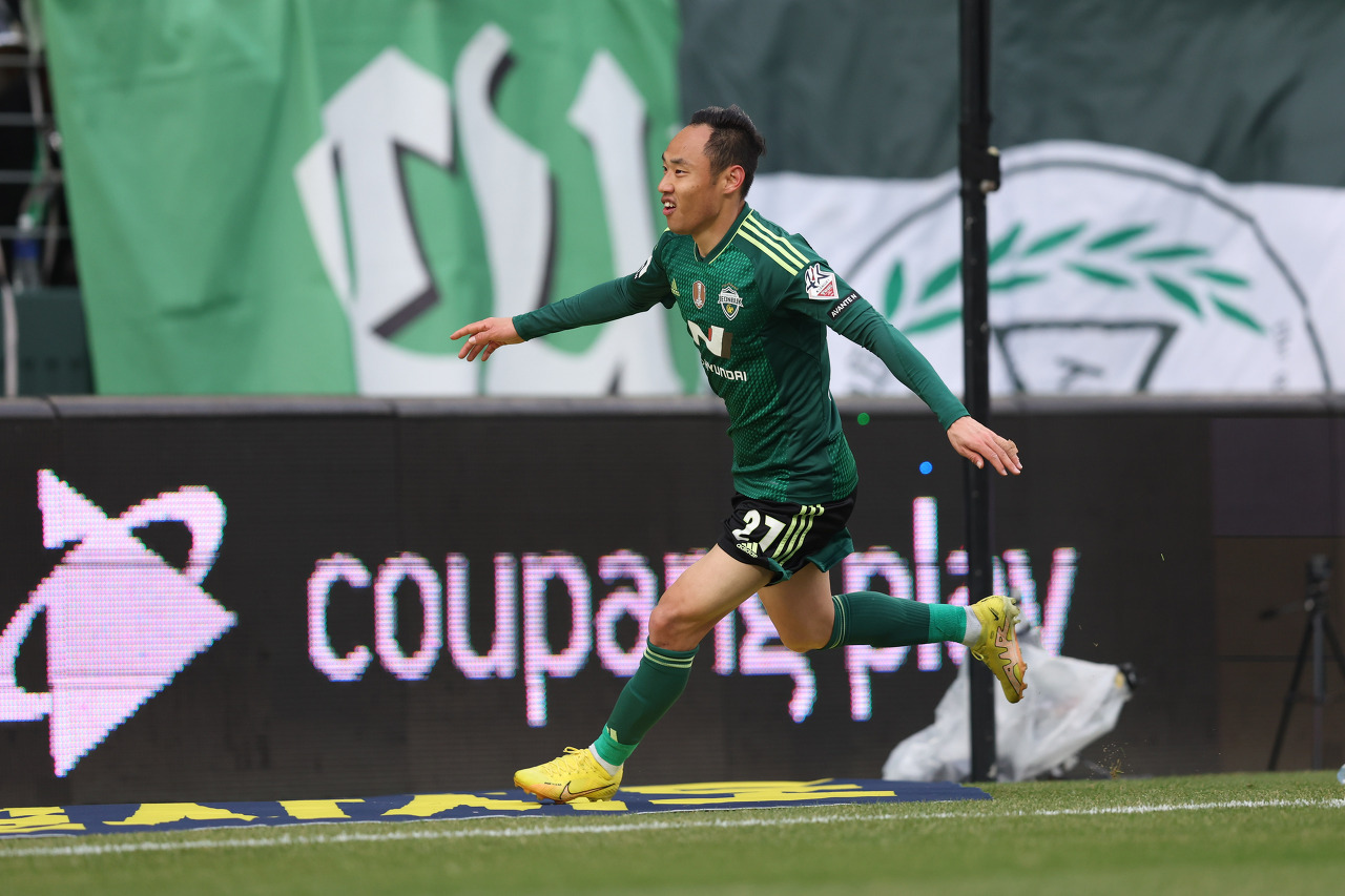 골장면 이후 세레모니 하는 문선민 선수 - 출처 : K리그 홈페이지