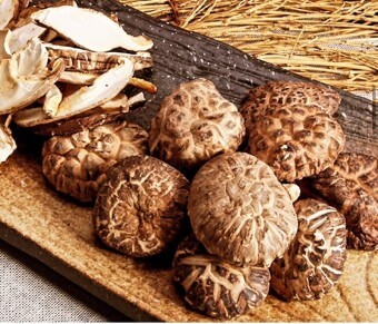 김장 김치 쉽고 맛있게 담는 육수 재료중 건표고