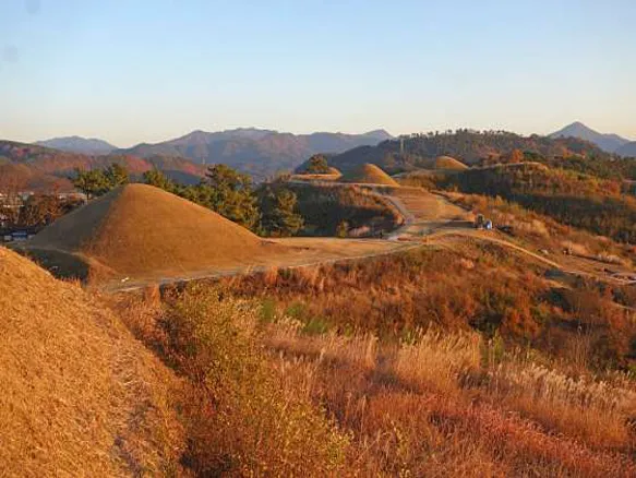 함안말이산고분군