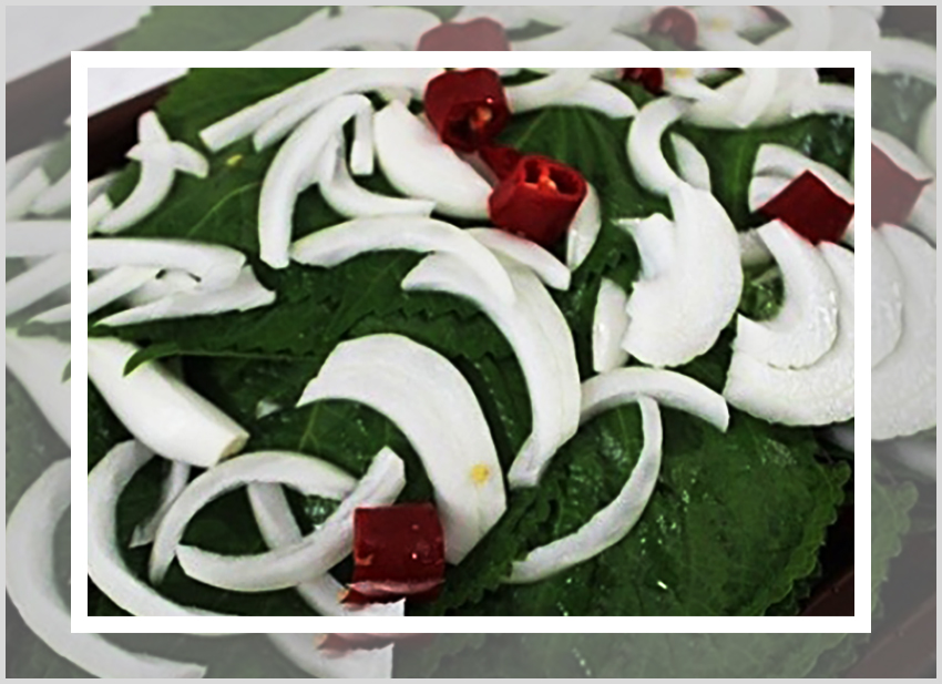 깻잎을 간장양념에 절여서 깻잎장아찌를 만드는 레시피를 설명하는 이미지