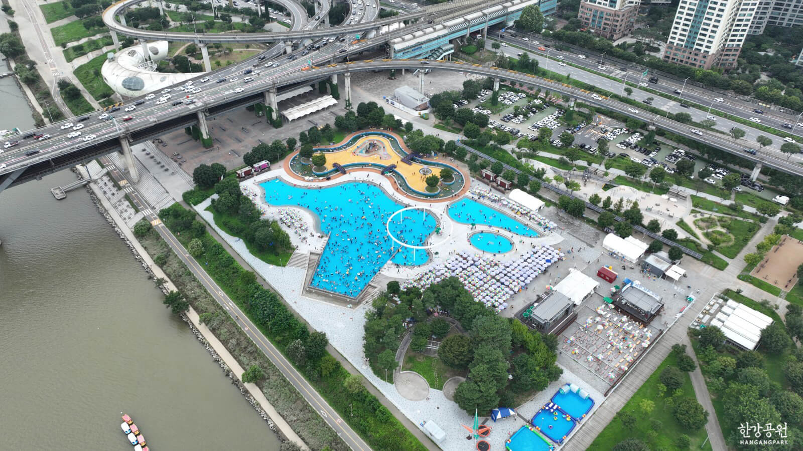 뚝섬 한강 수영장 드론 사진