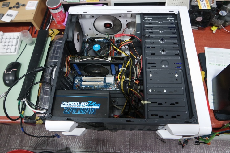 비프음 발생하는 컴퓨터