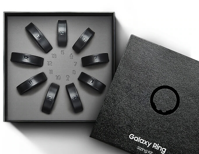 삼성 갤럭시 링 사이즈 측정 키트가 깔끔하게 정렬된 모습, 다양한 손가락 크기를 고려한 맞춤형 제공