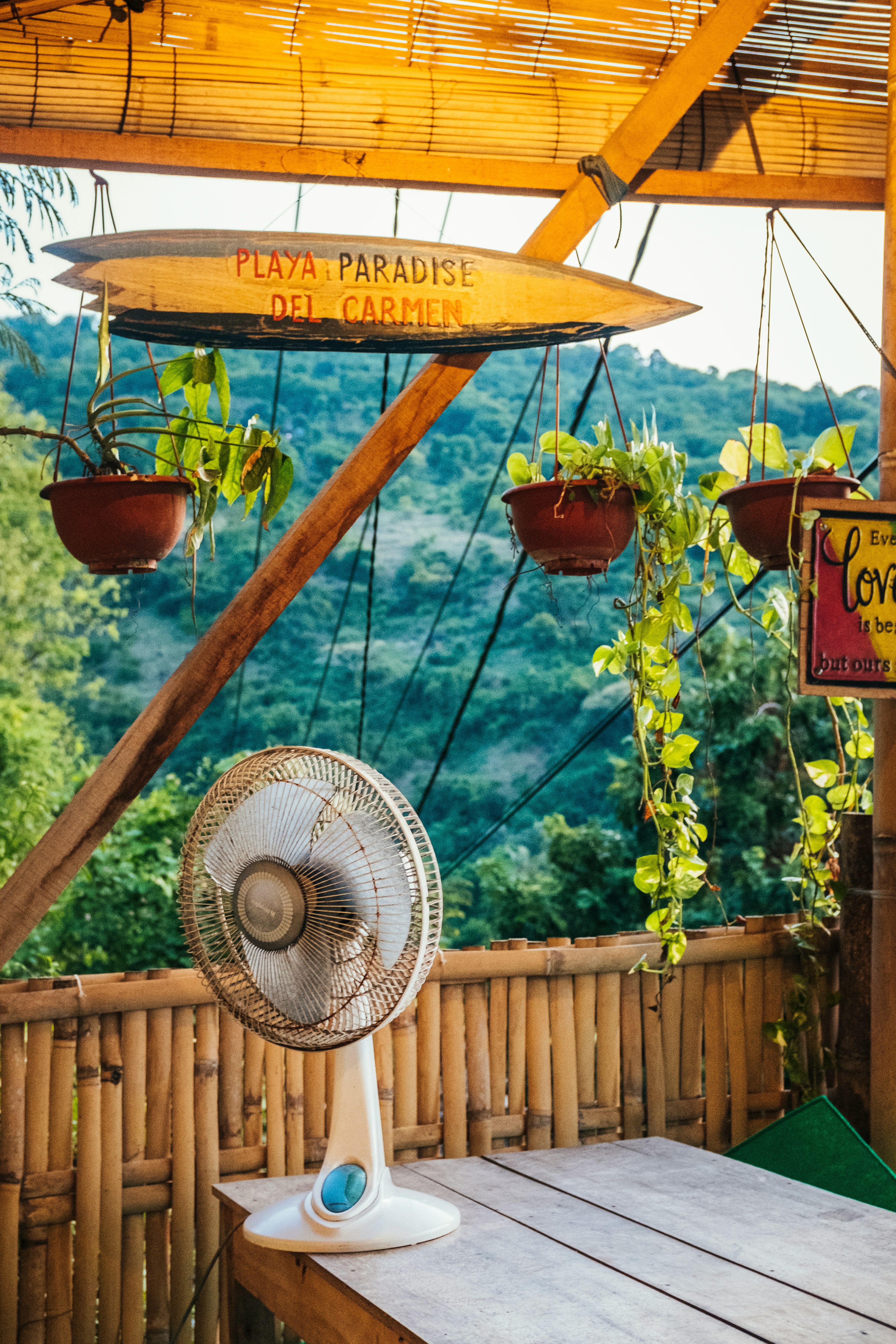 거실에서 사용하는 서큘레이터