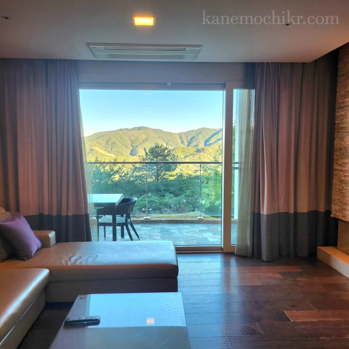 소노펠리체-빌리지-거실풍경