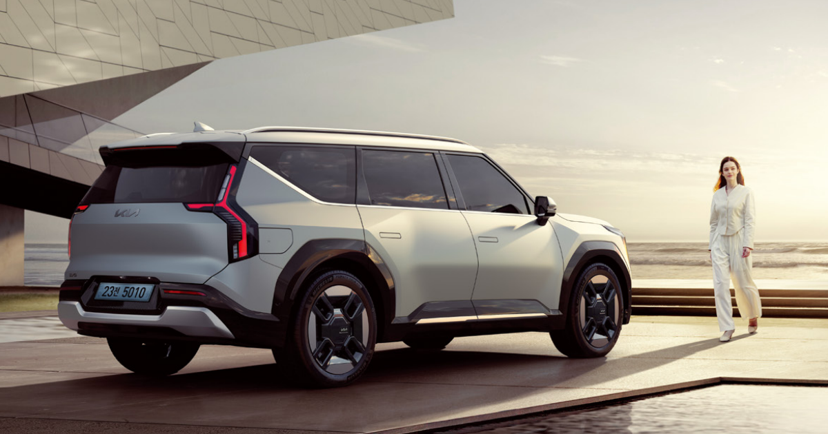 ๊ธฐ์ SUV EV9