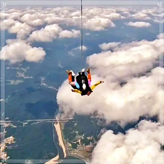 생방송투데이 윙슈트(Wingsuit) 비행하며 뭉쳐서 논다 소개 방송