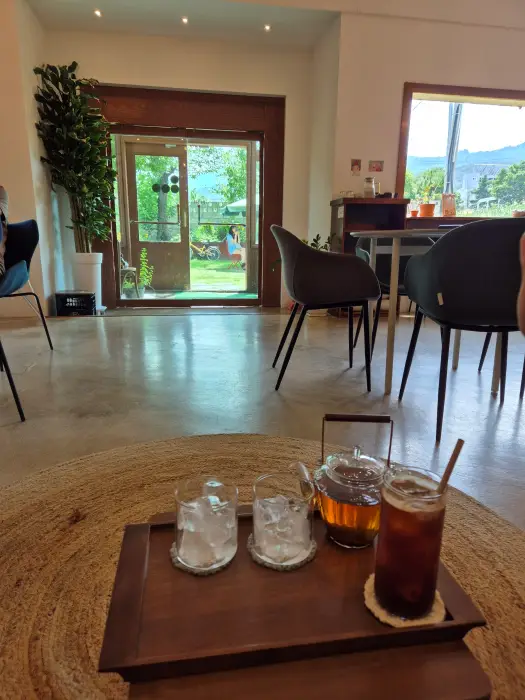 라라의정원 내부