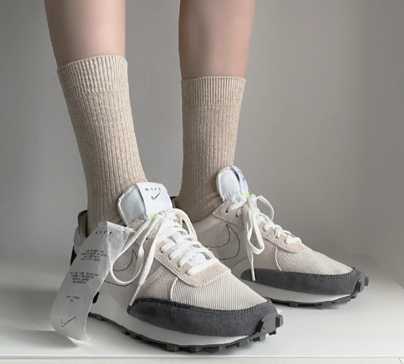 나이키 데이브레이크 신발 착용한 모습