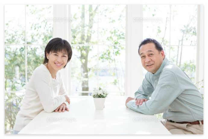 시니어 인턴십을 통과한 시니어의 웃는 모습