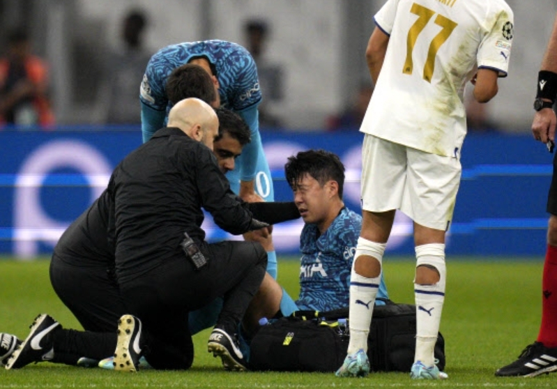 손흥민 수술 확정 안와골절 월드컵