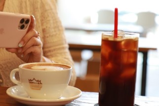 “아이스 아메리카노가 충치 부른다고?” 여름철 커피와 치아의 관계