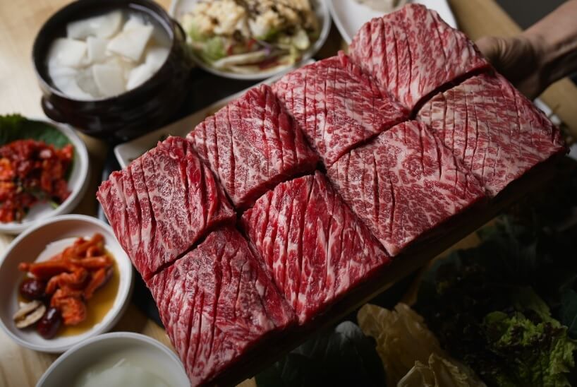 생생정보 오늘 또 방문 스타밥집 가수 김수찬 단골 인천 24시 경희궁 효성점 왕갈비탕 돼지왕갈비 맛집
