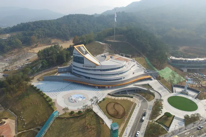 칠곡 호국평화 기념관 전경 이미지