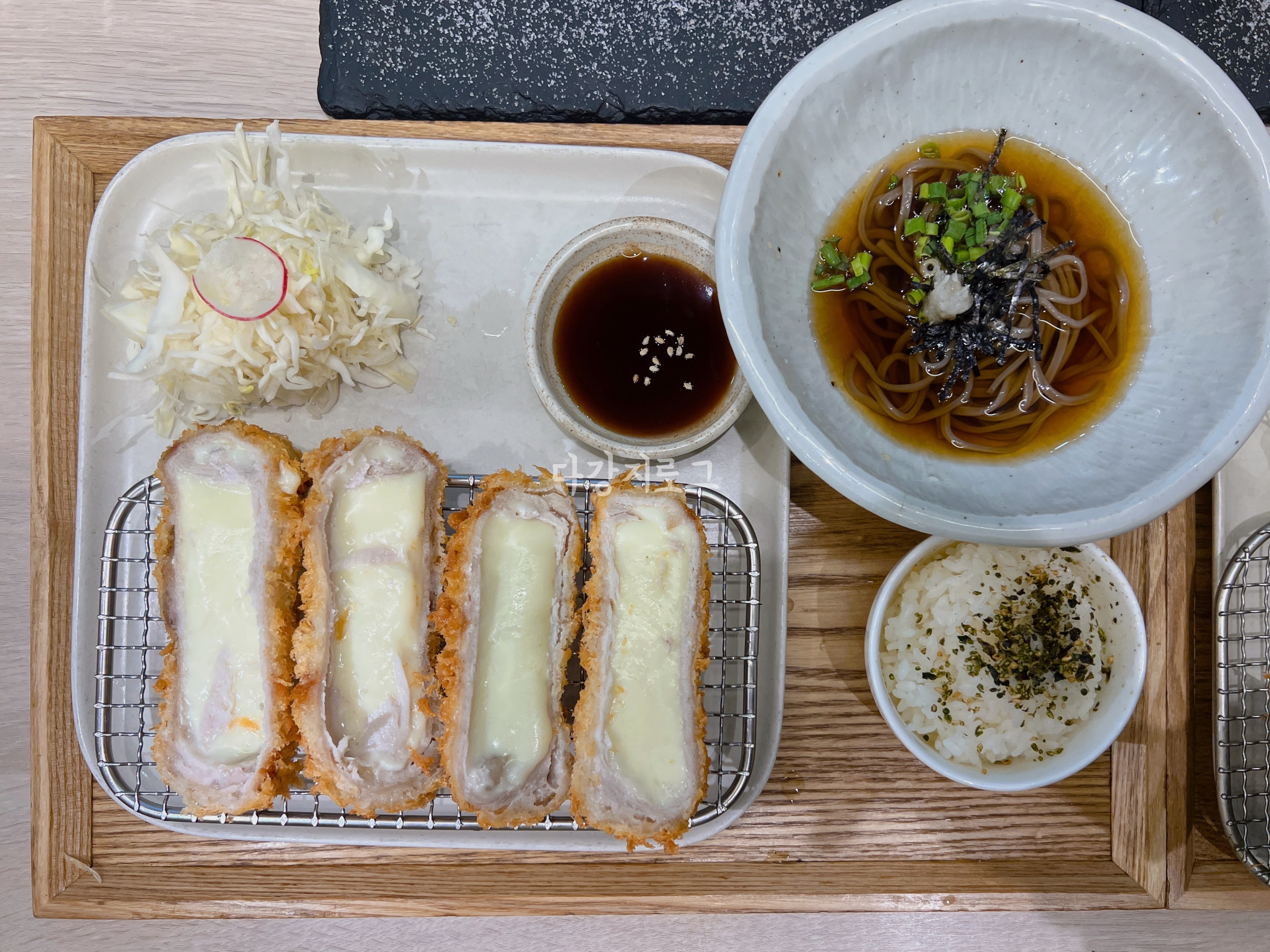 첨단 아크레타 수수하지만굉장해 돈가스맛집