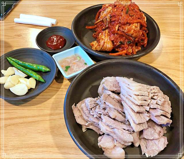성동구 금호동 금남시장 맛집 촉촉한 삼겹살, 담백한 앞다릿살, 섞어 보쌈