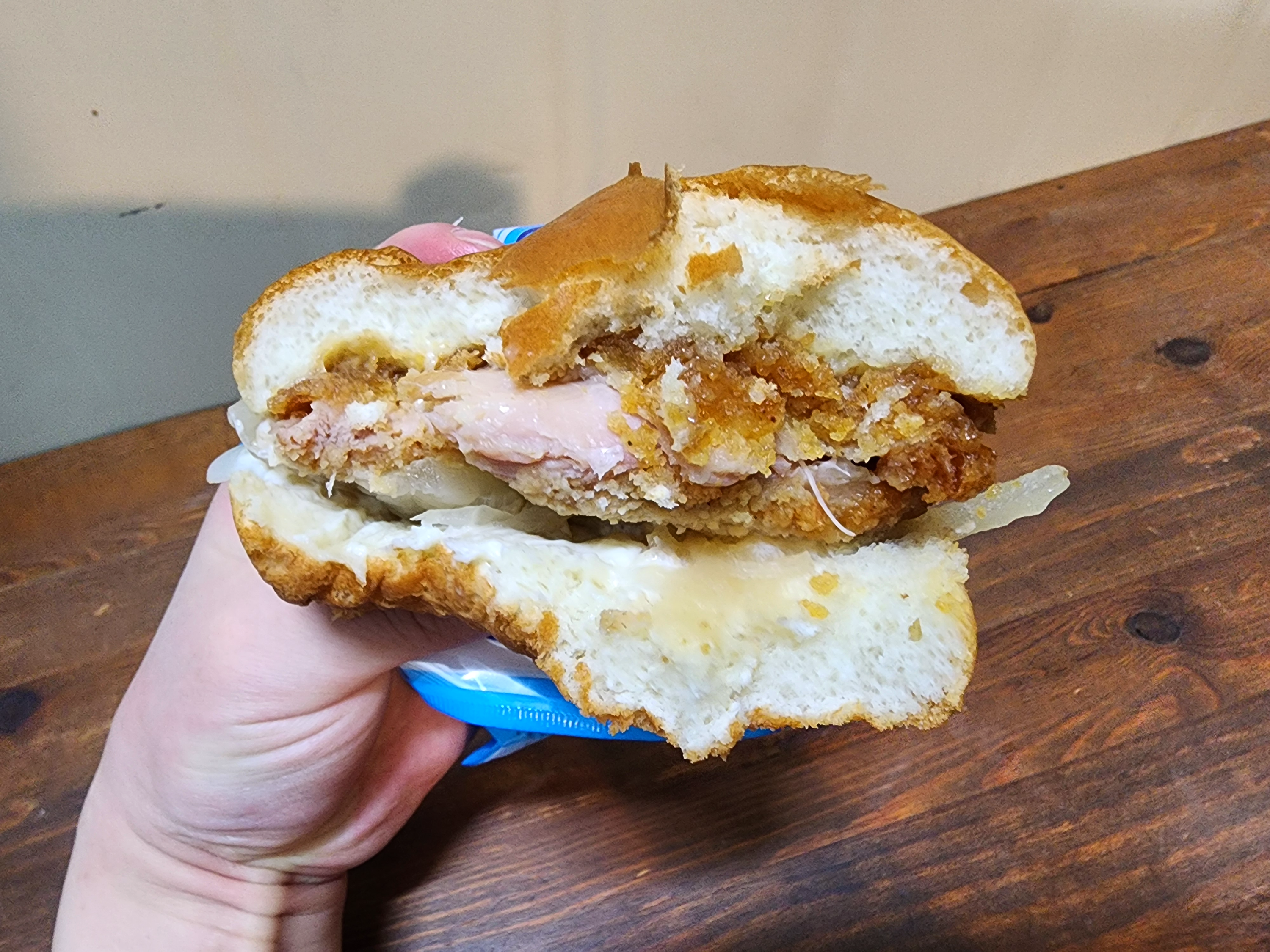 GS편의점_클래식통다리살치킨버거