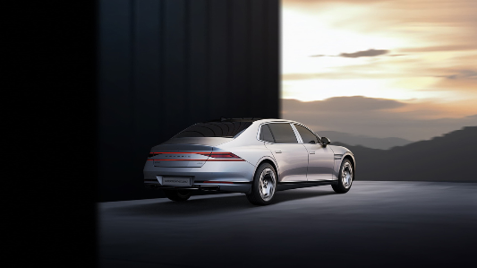 제네시스 G90LWB 외부 디자인