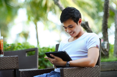 업무에 집중하는 사람