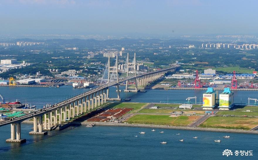 제2서해대교 , 7.48㎞ 해저터널안 제시 [충남도]