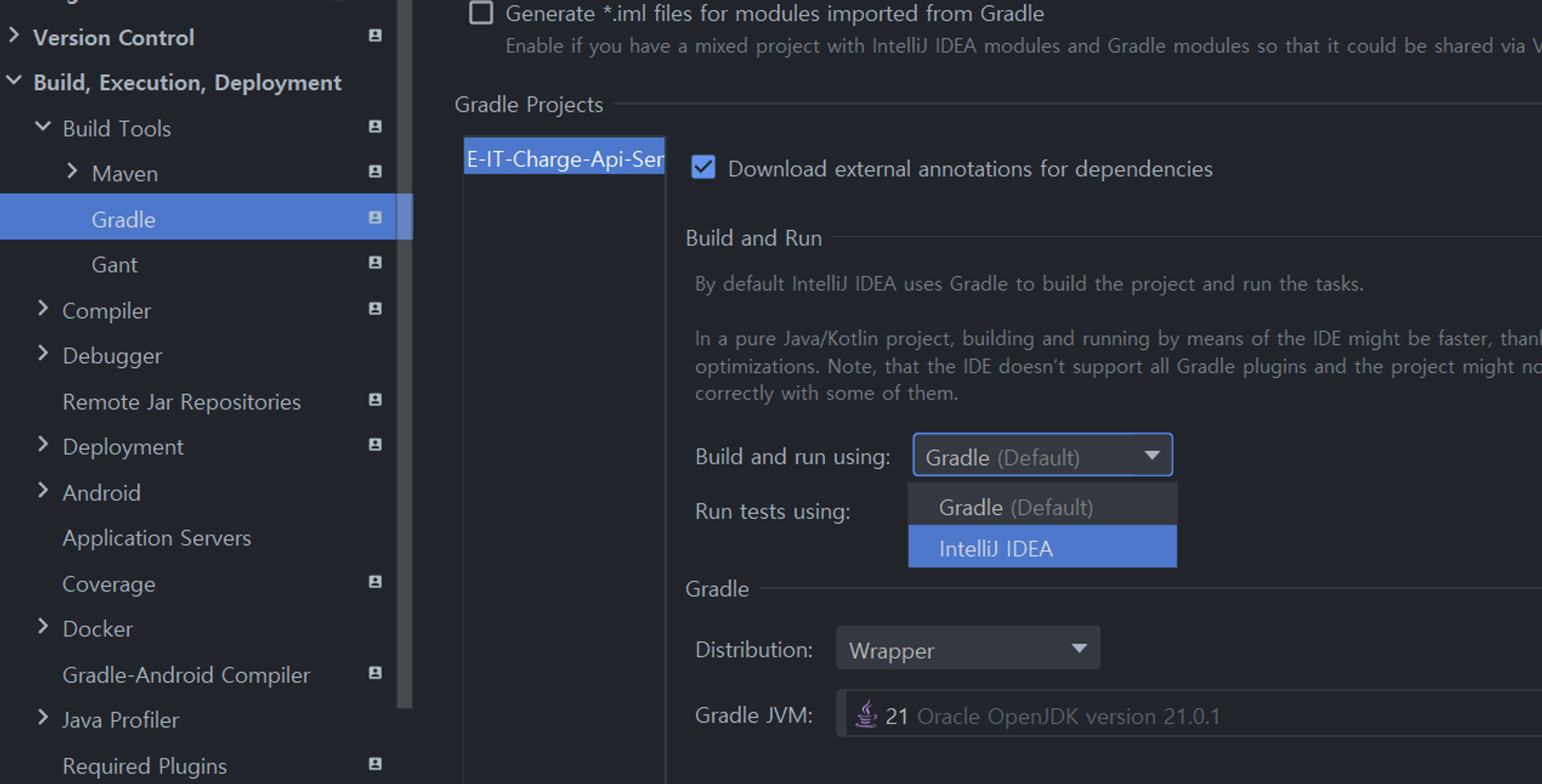 Gradle Build tool은 IntelliJ로 잡혀있다.