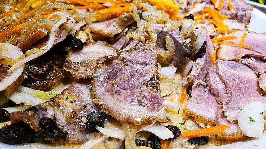 족이맛있는-사또족발-냉채족발-맛