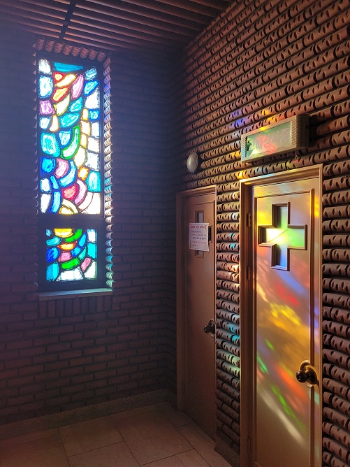 서울 논현동성당 스테인드글라스