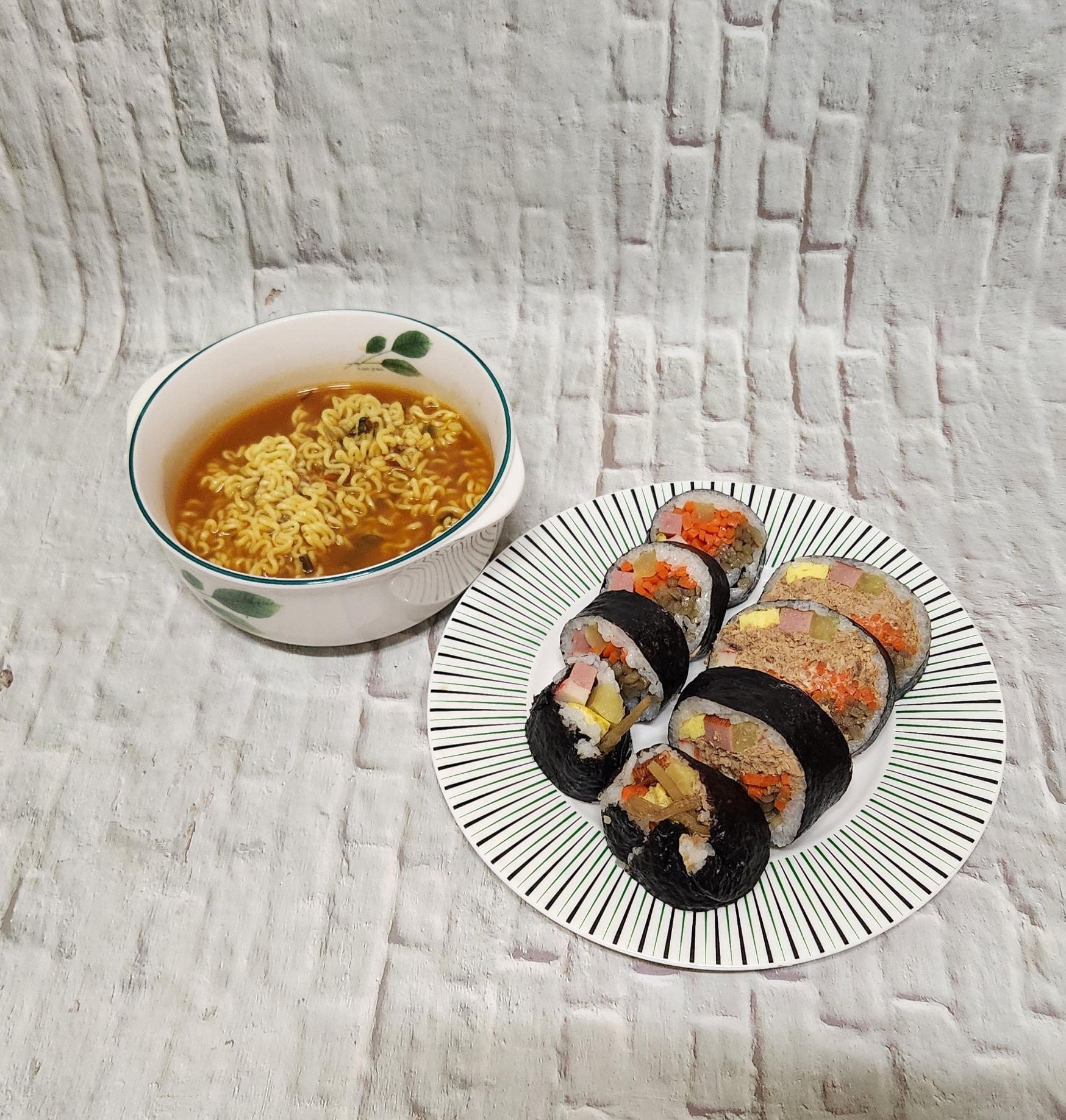 참치폭탄김밥