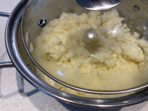 으깬 감자는 한 김 식히기