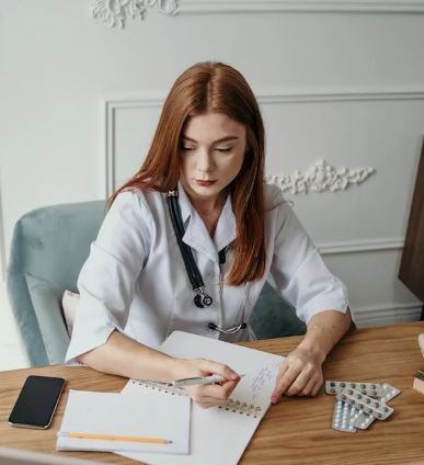 한국장학진흥원, 요양병원관리사 자격증 무료수강 이벤트 진행
