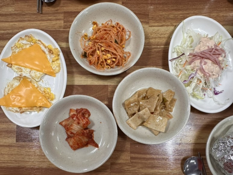 비행장 정문 부대찌개2