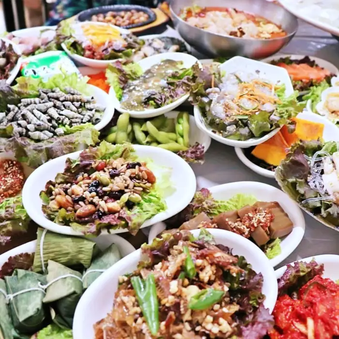 MBN 생생정보마당 인천 중구 3대 전통 연안부두 60첩 반상 맛집