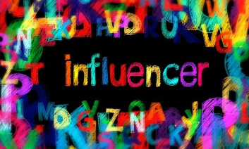 인플루언서 영어 단어