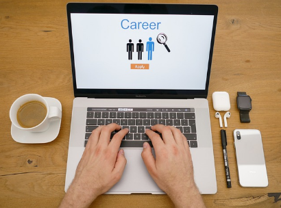 대기업 vs 스타트업: 취업 선택의 기준