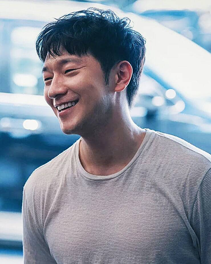 손석구 회사 집안 아버지
