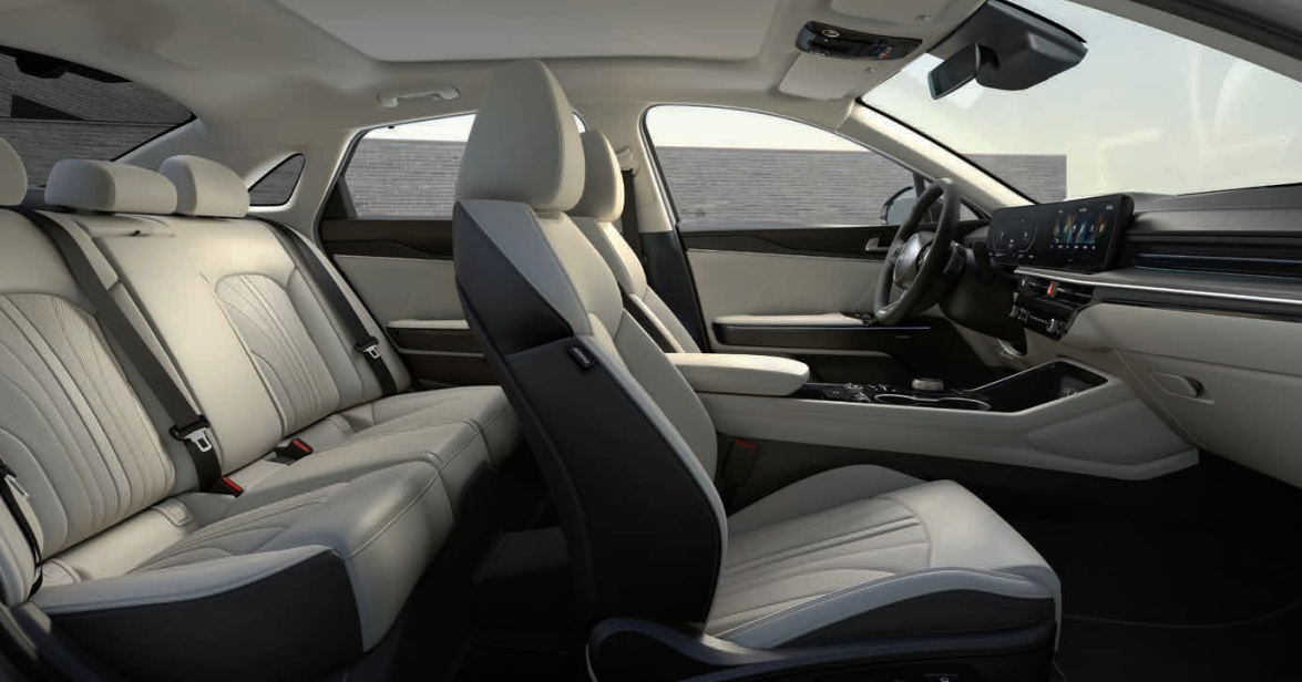 기아 K5 내부 디자인