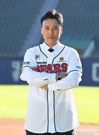 두산 이승엽 감독 사진