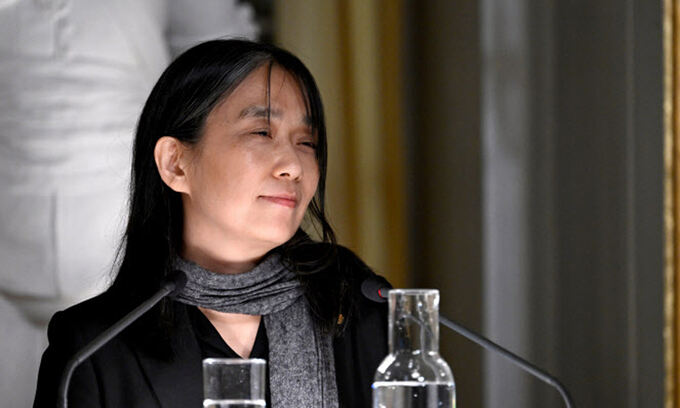 한강-노벨상-수상자-강연-전문-영상-바로가기