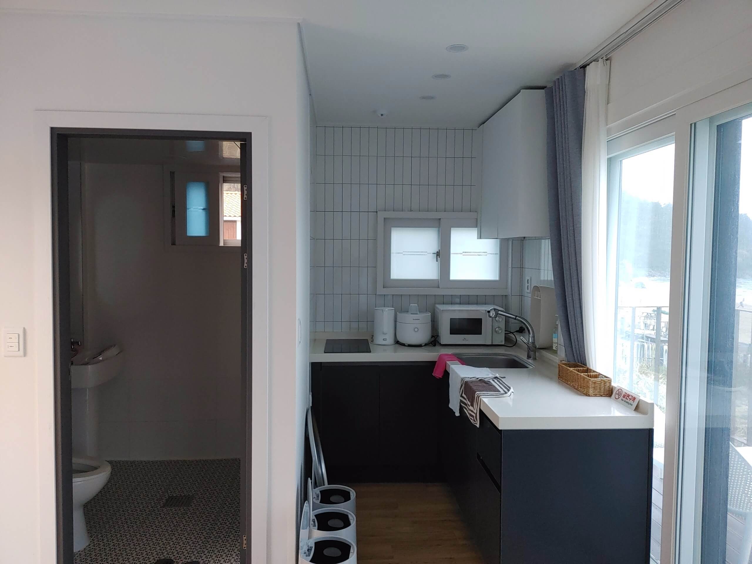 더_카이트21_펜션_카이트A_주방