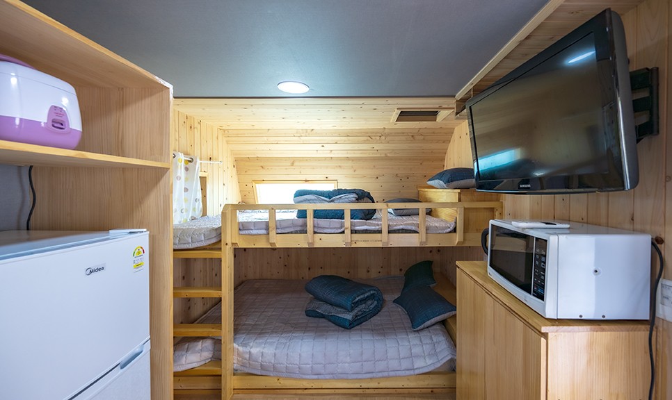 가평 명지산 카라반 글램핑장 (프리미엄 카라반)