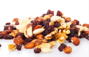 여성 갱년기에 좋은 식품 피해야 할 나쁜 식품